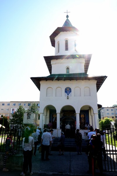 1_400x600.jpg