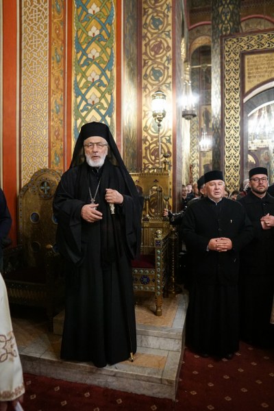 4_400x600.jpg