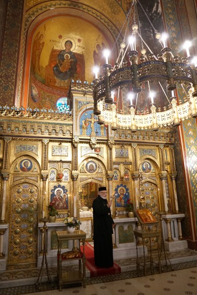 2_400x600.jpg
