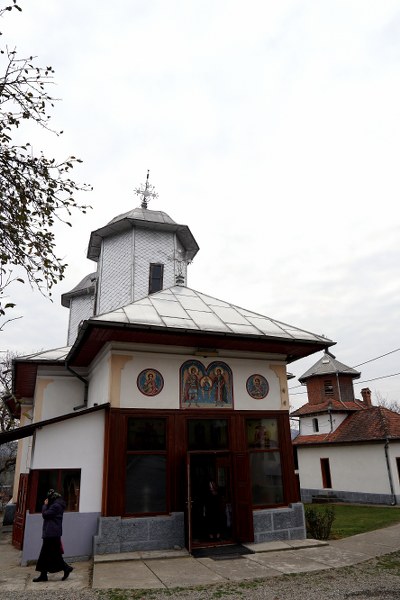 1_400x600.jpg