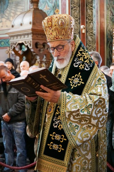 2_400x600.jpg