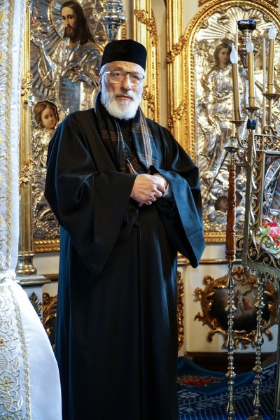 9_400x600.jpg