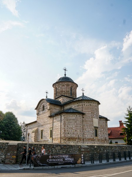 42_449x600.jpg