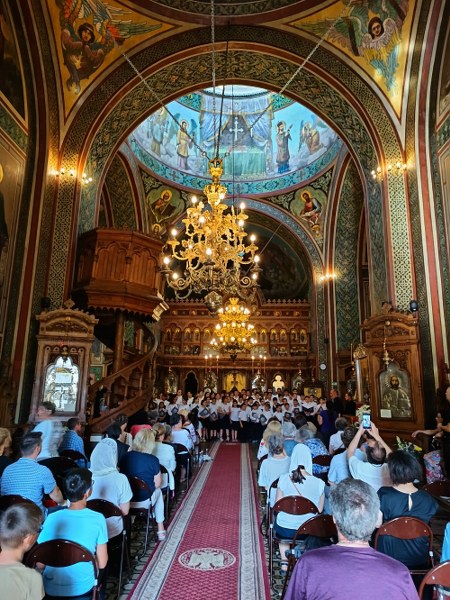 3_450x600.jpg
