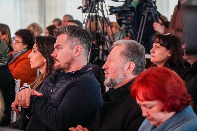 11_800x533.jpg